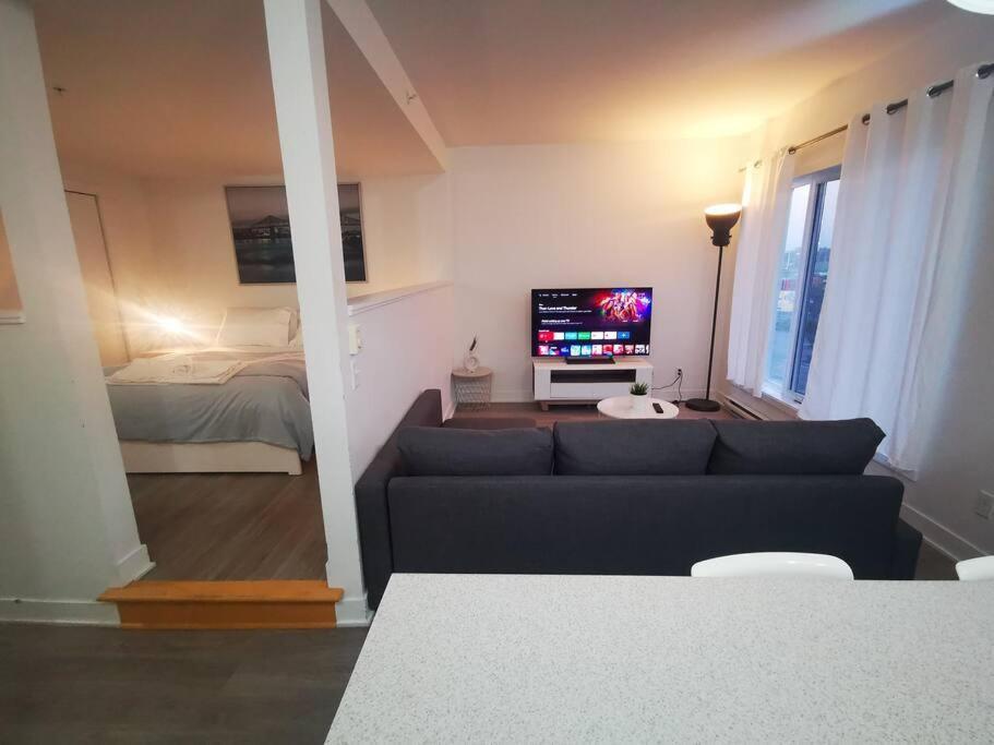 Lovely Studio In Longueuil, Near Downtown Montreal Apartment Exterior photo