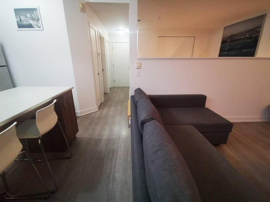 Lovely Studio In Longueuil, Near Downtown Montreal Apartment Exterior photo